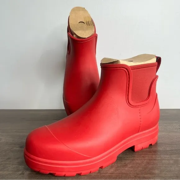 Ugg Droplet Waterproof Samba Red Women's Boot Size 9 #B1587