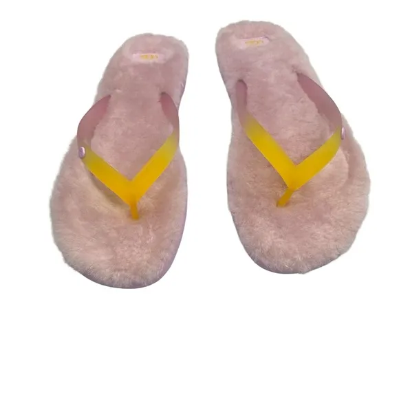 UGG fluffy Sandals Woman’s  Size 10