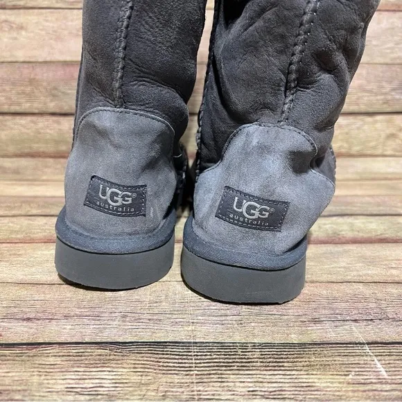 Ugg Grey Suede Classic Short Boots