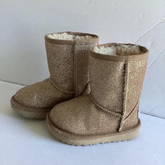 UGG Kids Classic Short II Glitter Boots Size 7 Gold