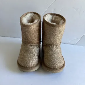 UGG Kids Classic Short II Glitter Boots Size 7 Gold