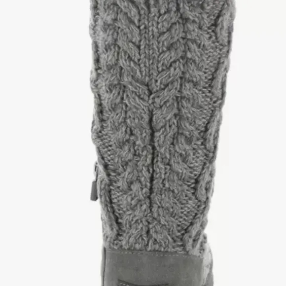 UGG Kids Girls Classic Cabled Knit Grey Sweater Boots Tall/Short Youth 3