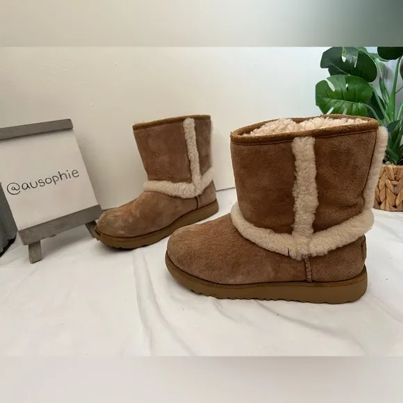 Ugg Kids Hadley II Suede Wool lined Waterproof Short Boots in Chestnut Size 2