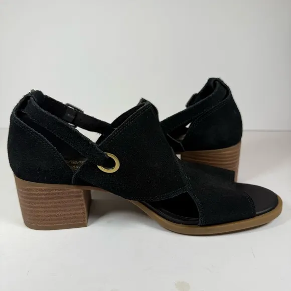 UGG Koolaburra Black Sandals with Crossover Straps Women’s Size 9