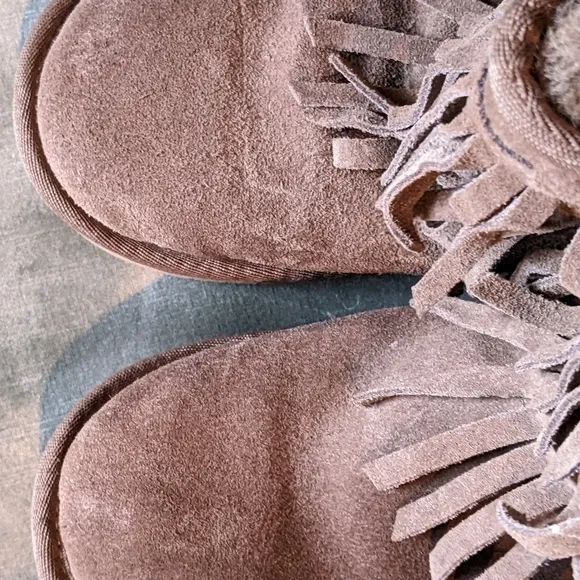 Ugg Koolaburra Fringed Boots Sheepskin Suede Shearling Tan Short Boots Nice!