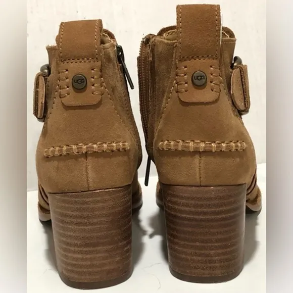 Ugg Leahy Ankle Boots