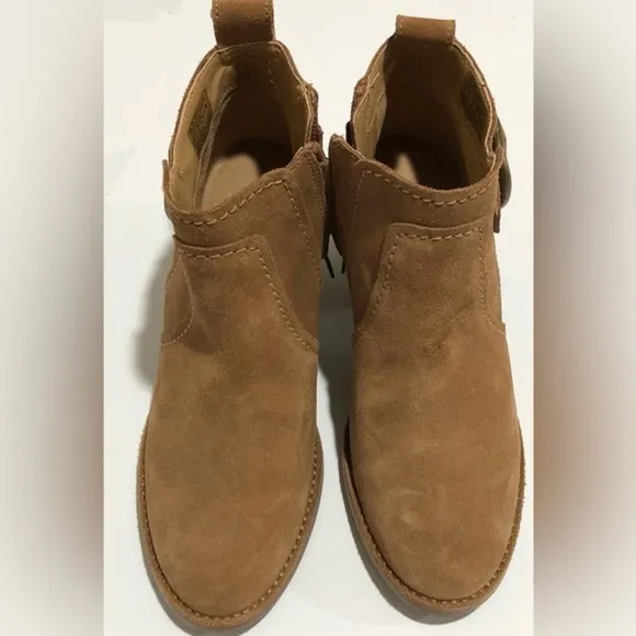 Ugg Leahy Ankle Boots