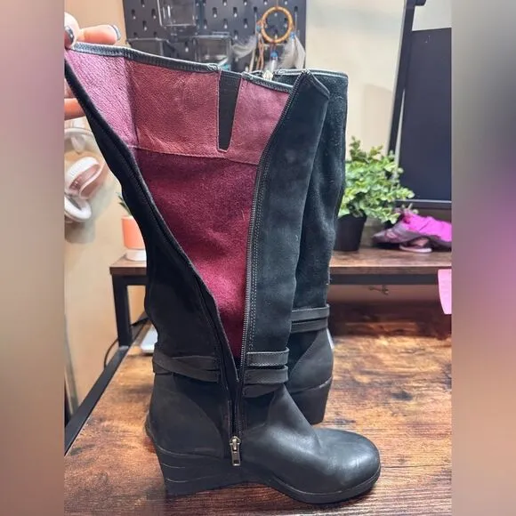 UGG Lesley Tall Leather Wedge Boots. Black Size 6