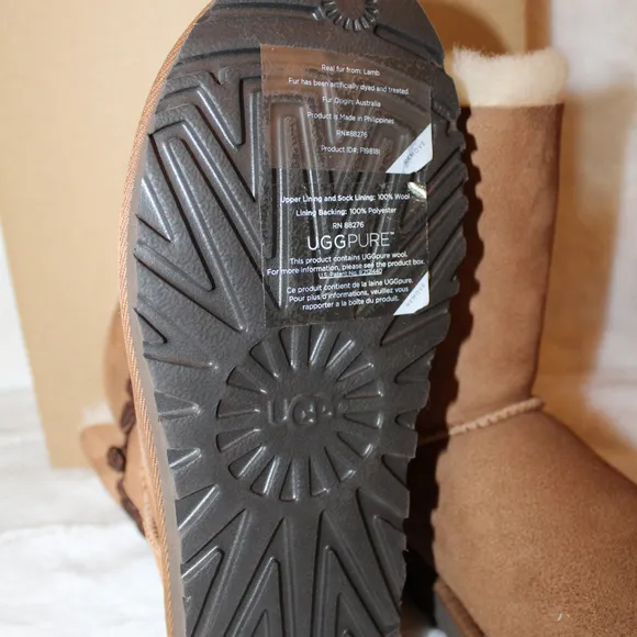 UGG MARIKO BAILEY BOW SUEDE SHORT BOOTS NEW!‎
