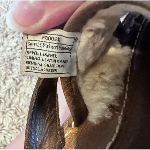 UGG Matala 5701 Women Sandals Leather Flip Flop size 9
