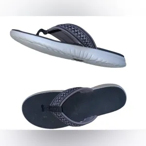 UGG men 12 TASMAN black gray sandals men’s flip flops size 12
