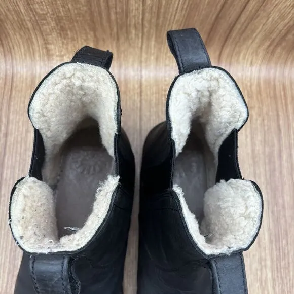 UGG Mens Black Leather Chelsea Short Wool Lined Boots Size 11 Euro 44.5