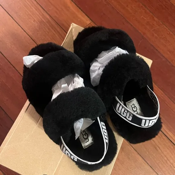 UGG Ok Yeah Black Fluffy Sandals