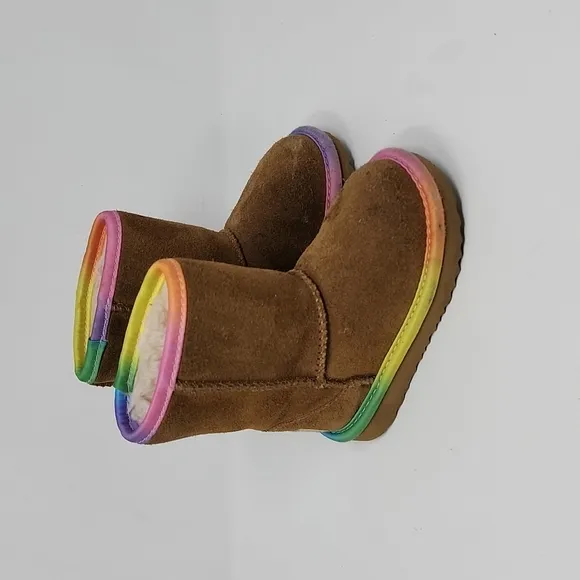 UGG Rainbow Infant Chesnut Short Boots Size 7