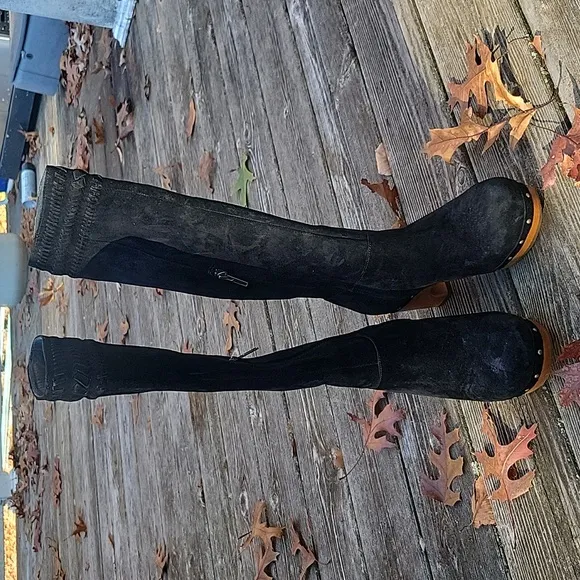 Ugg Rare Roseabella Suede Boot with stud details