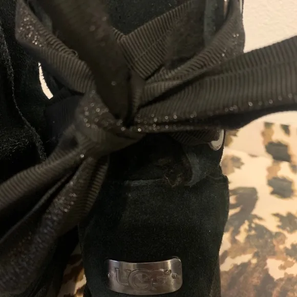 UGG Size 8 Black Customizable Bailey Bow Short Boots
