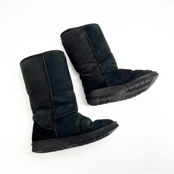 UGG Vintage Classic Tall Suede Boots 5815, Size 5