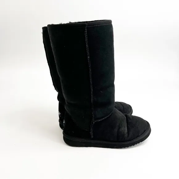 UGG Vintage Classic Tall Suede Boots 5815, Size 5