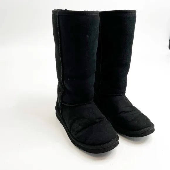 UGG Vintage Classic Tall Suede Boots 5815, Size 5