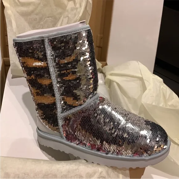 UGG Women Classic Short Sequin Sparkle Boots Silver Pink Reversible Size 6 7 8 9