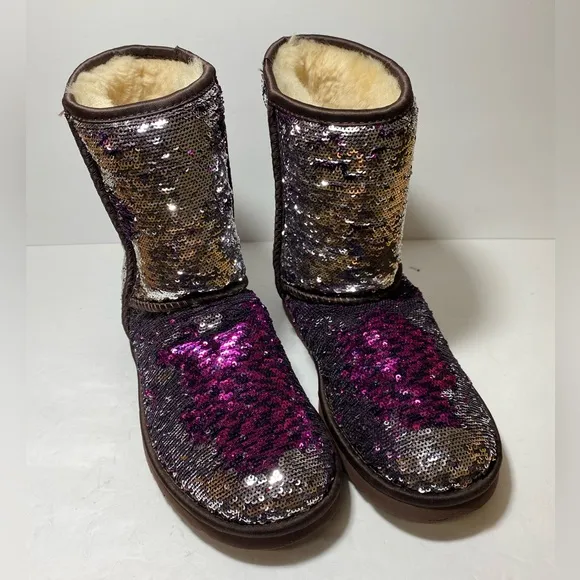 UGG Women Classic Short Sequin Sparkle Boots Silver Pink Reversible Size 7
