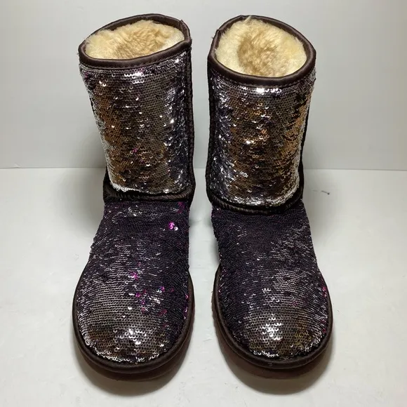 UGG Women Classic Short Sequin Sparkle Boots Silver Pink Reversible Size 7