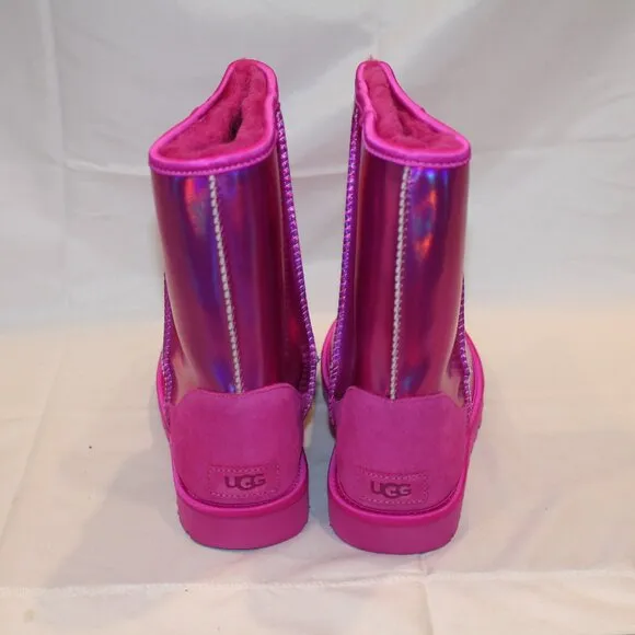 UGG WOMEN'S IRIDESCENT CLASSIC SHORT METALLIC PINK BOOTS SZ 10‎