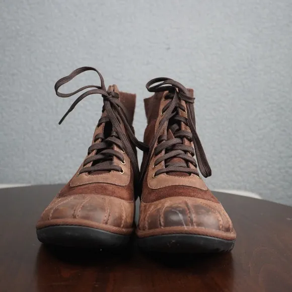 Ugg Womens Shoes Size 7 Brown Cayli Waterproof Leather Suede Lace Up Boot