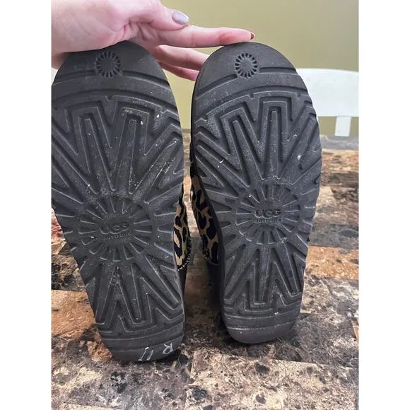 UGG Womens Size 10 Exotic Cheetah Pony Hair Short Boots SN 1002790