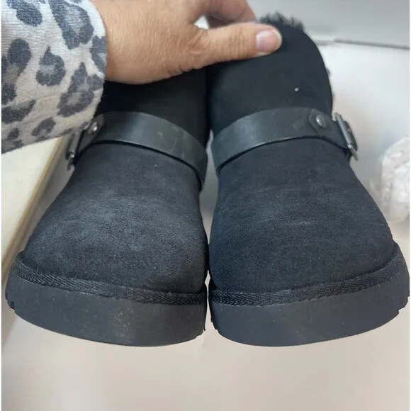 UGG Women’s Timely Short Buckle Boots In Black Sz 5 New