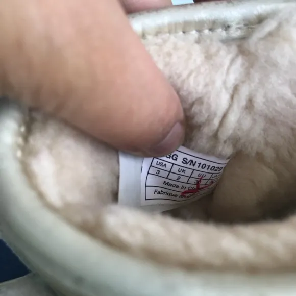 Ugg’s Girls Gold Short boots size 3
