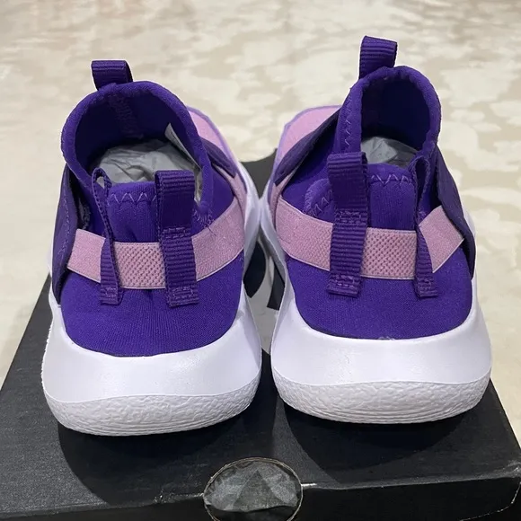 Under Armour Run Play kids' shoes