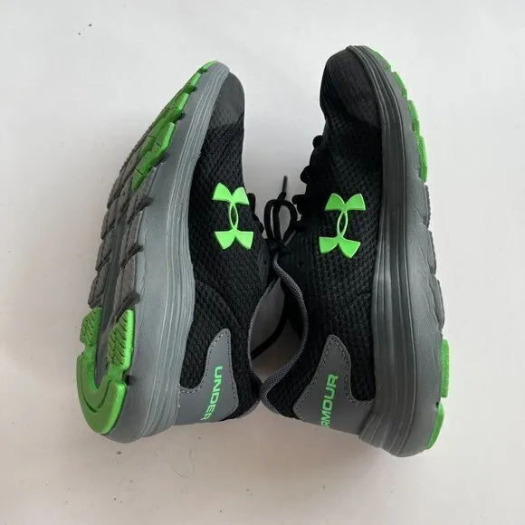 Under Armour UA Running shoes GS Surge 2‎ Black Green Youth Kids Size 5
