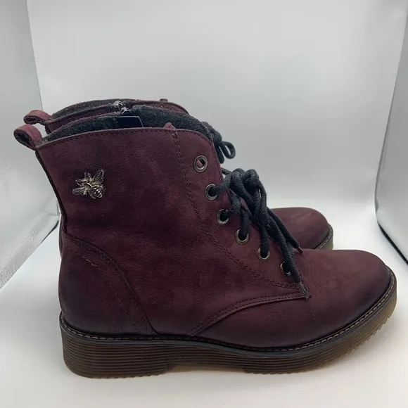 V-Italia La Farfalla Water Resistant Plum Royal Nubuck Leather Size 8