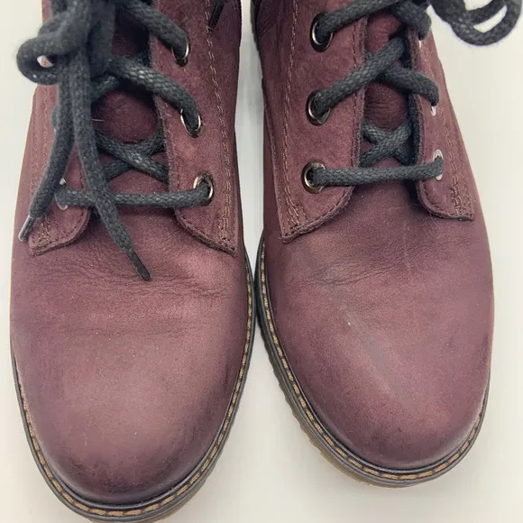 V-Italia La Farfalla Water Resistant Plum Royal Nubuck Leather Size 8