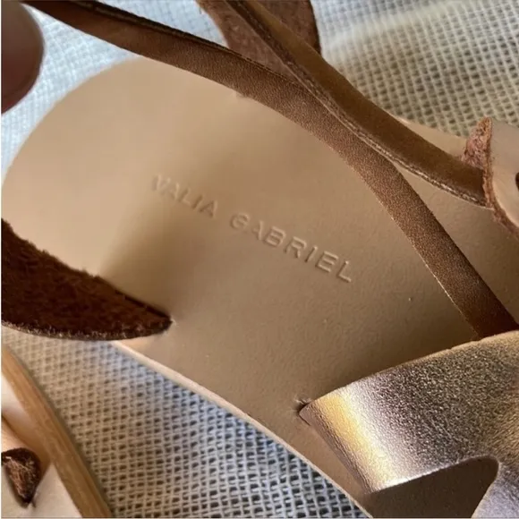 Vaila Gabriel Armanthia Gladiator sandals Anthropologie Rose Gold Size 39