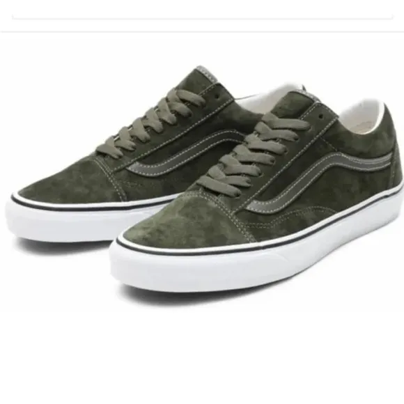 Vans Men's Sk8-Low Pig Suede Water Resist shoes Olive Green True Wht- 4 M- 5.5 W