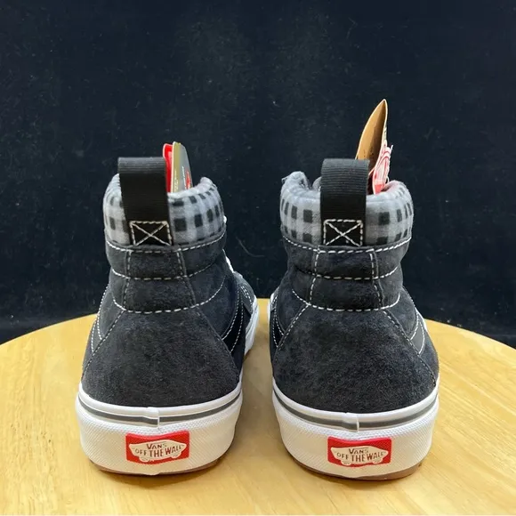Vans Sneakers Mens 7 Gray Sk8-Hi MTE-1 Plaid Ultra Cush Water Repellent Suede