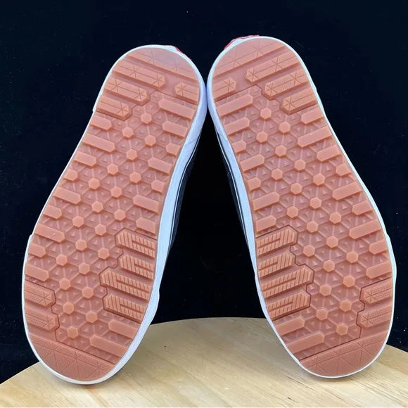 Vans Sneakers Mens 7 Gray Sk8-Hi MTE-1 Plaid Ultra Cush Water Repellent Suede