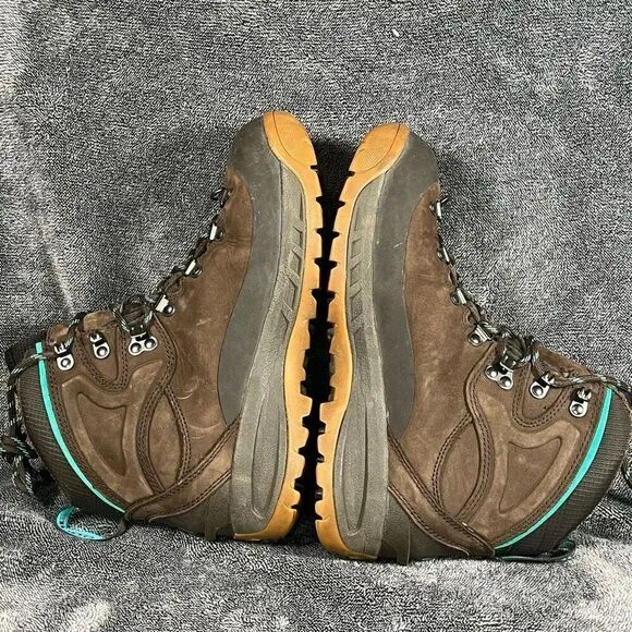 Vasque Snowblime UltraDry Insulated Waterproof Hiking Boots Winter Women Sz 9
