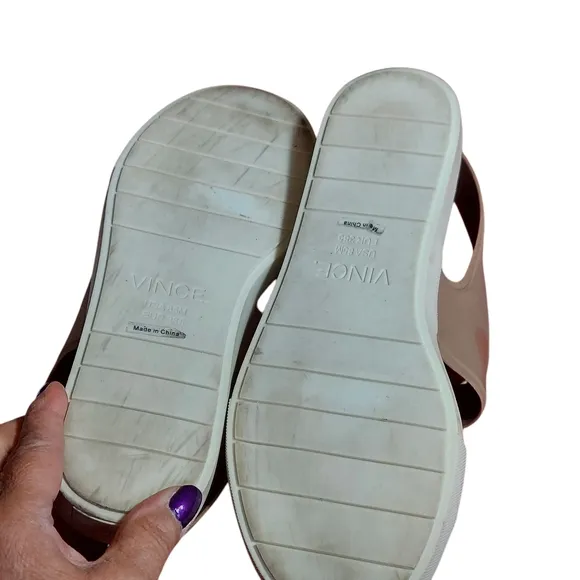 Vince Eres White and Tan Rubber Platform  Sandals with Sleek Straps Slip On