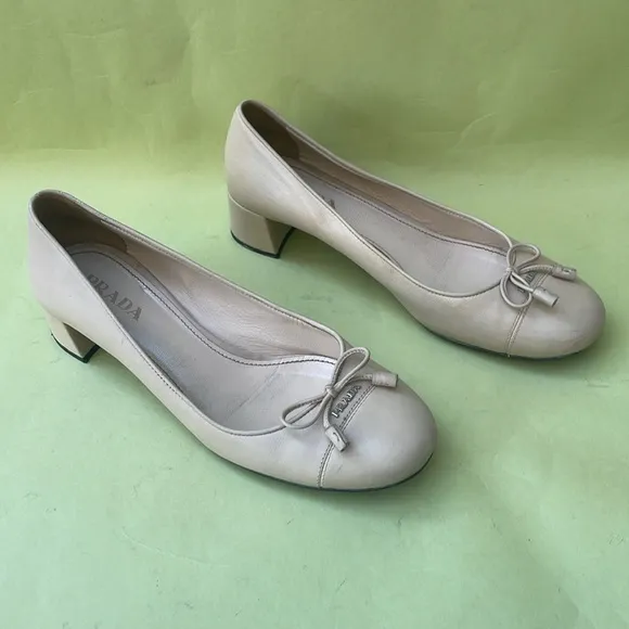 Vintage cream/silver Prada shoes