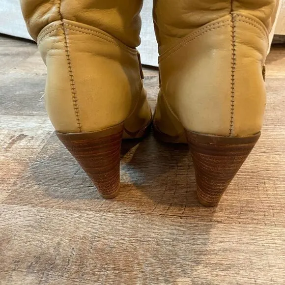 Vintage Dingo Beige Tall Leather Slouch Cuffed Boots Women’s Size 6 1/2