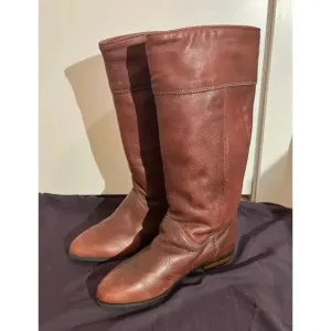 Vintage eddie bauer fleece lined tall leather boots, size 8