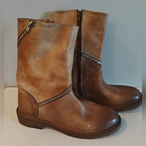 Vintage Foundry Co. Women's Regine Boot size US 8