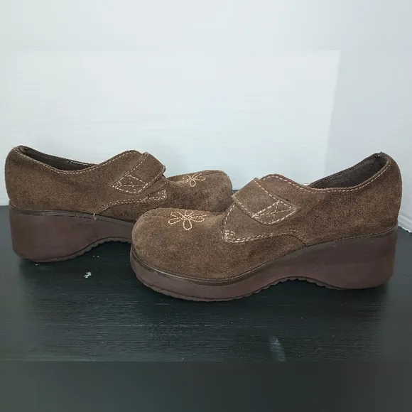 Vintage Lizzie McGuire Chunky Y2K Shoes Girls Size 1 Brown Embroidered RARE