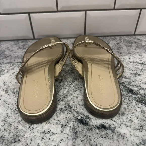 Vionic Alvana Gold Leather Thong Flat Sandals Women's 8.5 Comfort Arch Support