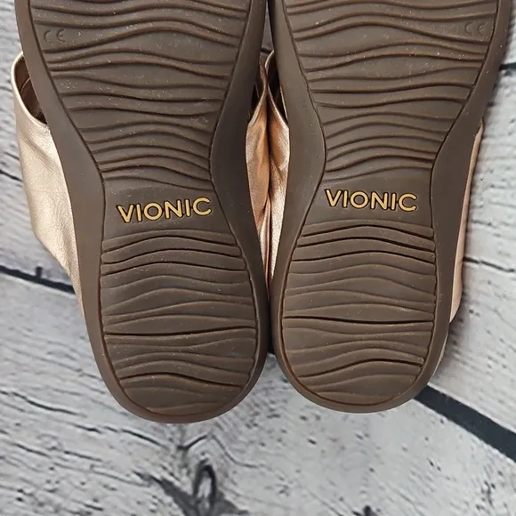 Vionic Pippa Women's Rose Gold Thong Flip Flop Sandals Size 9