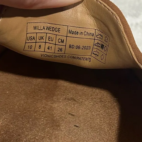 Vionic Willa Wedge Loafer Women’s Size 10. Toffee. Water Repellant Suede Upper
