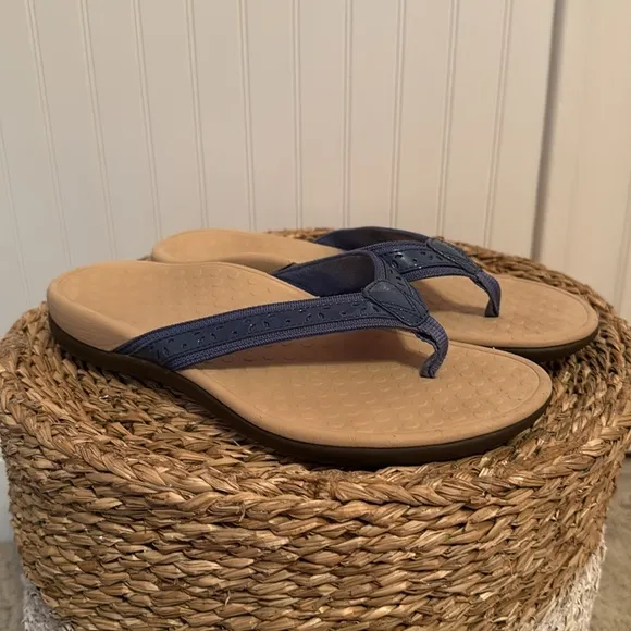Vionic Women's Blue Sandals - 8 - Great Condition